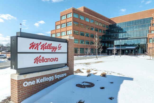 One Kellogg Square office building and sign in winter